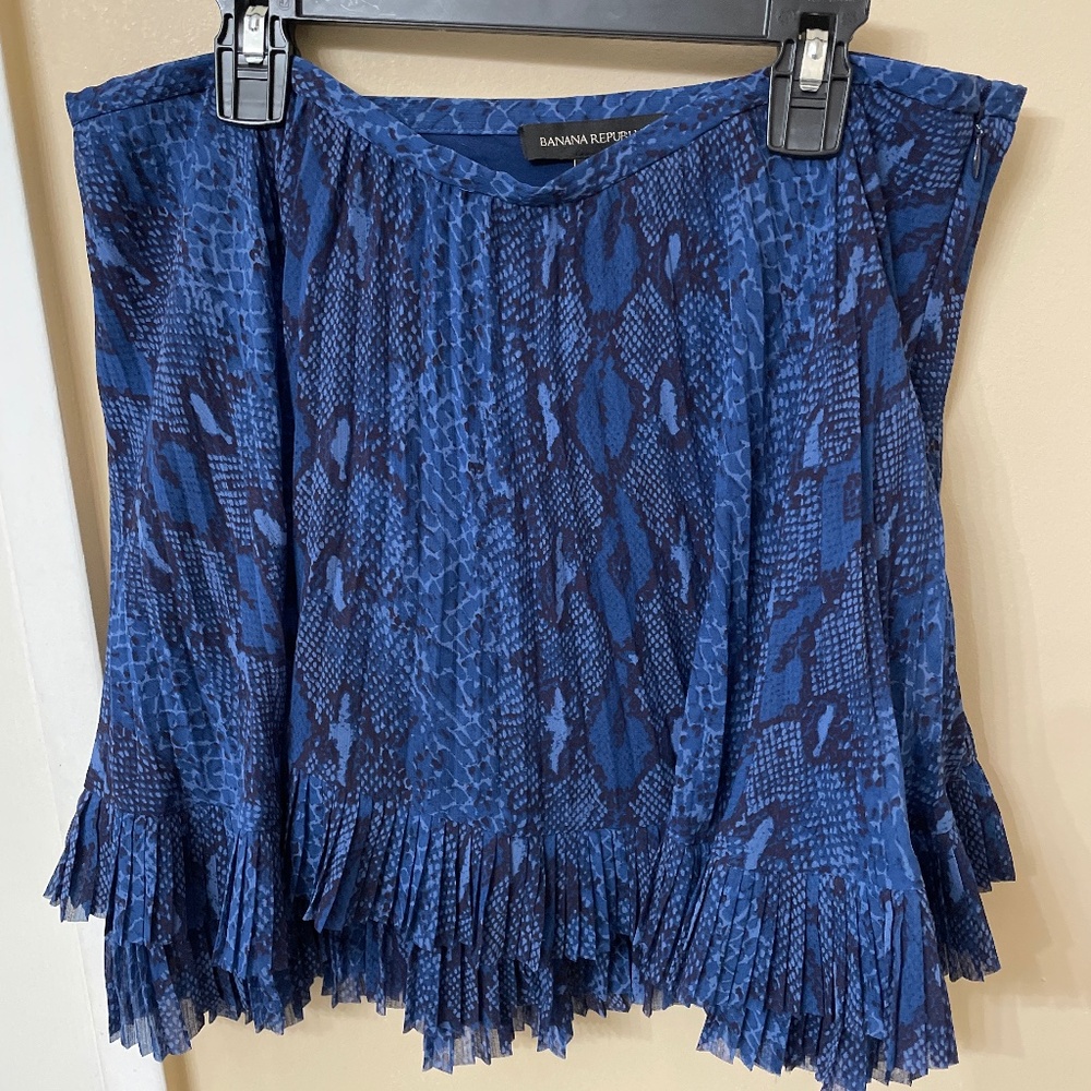 Banana Republic blue skirt size 8